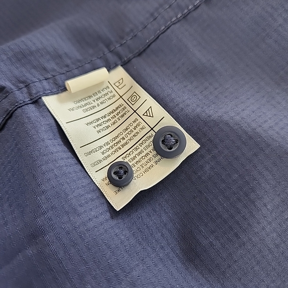 The American Outdoorsman Mens XXL Button Up Vented Fishing Shirt Pockets - Picture 12 of 15